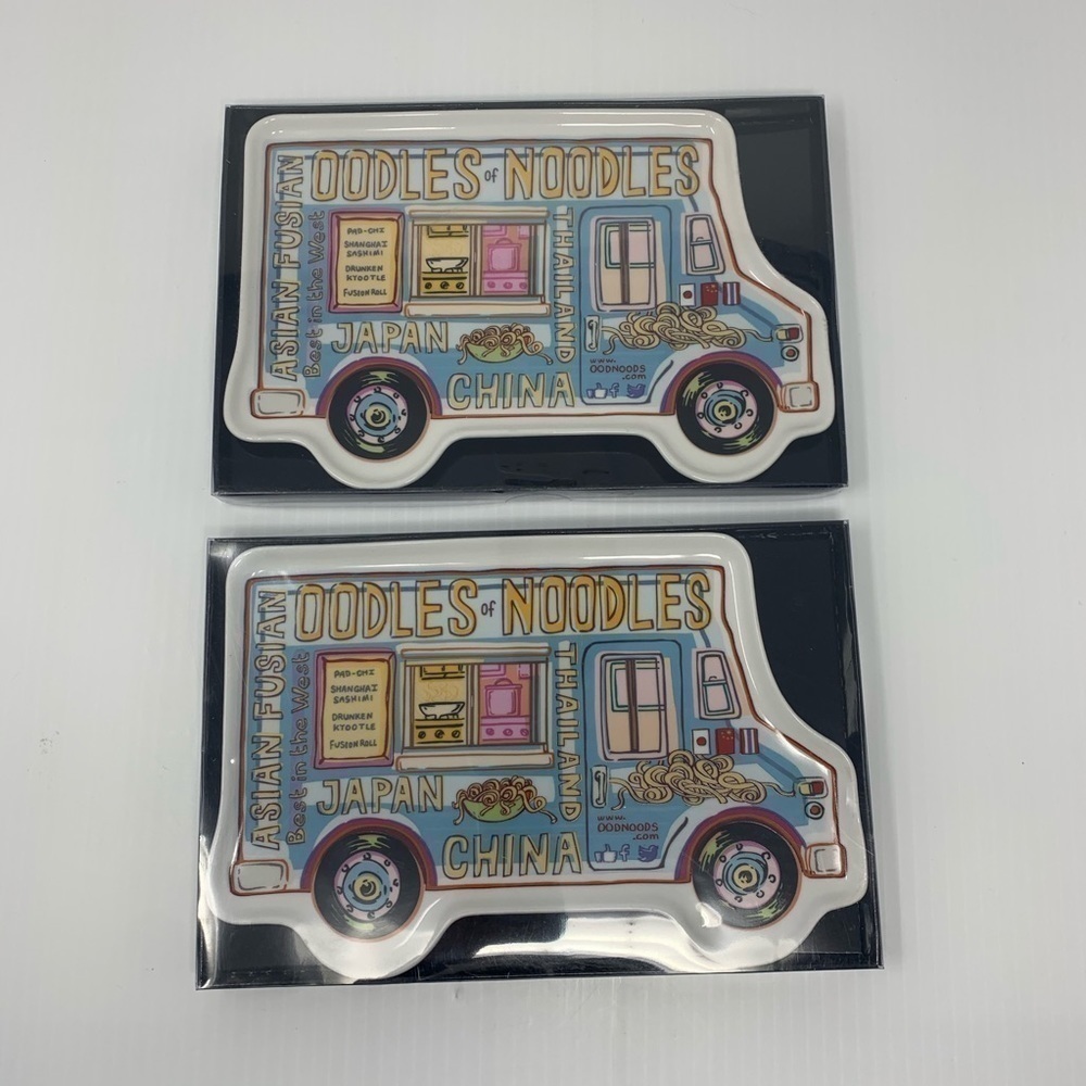 Godinger Snack Trays Set of 2 Oodles Of Noodles Serving Plates NWT Food Truck